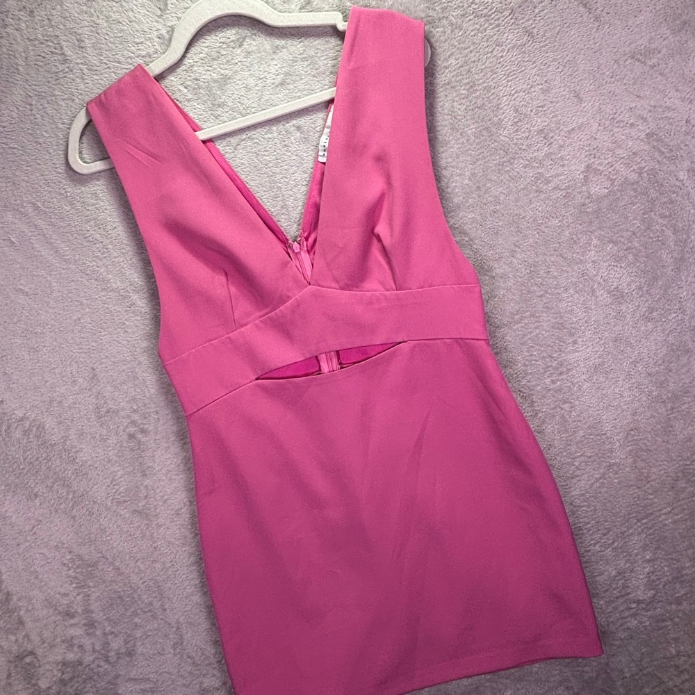 Endless Rose Women Dress Sz L Pink‎ Cutout V-Neck Sleeveless Mini Party Cocktail